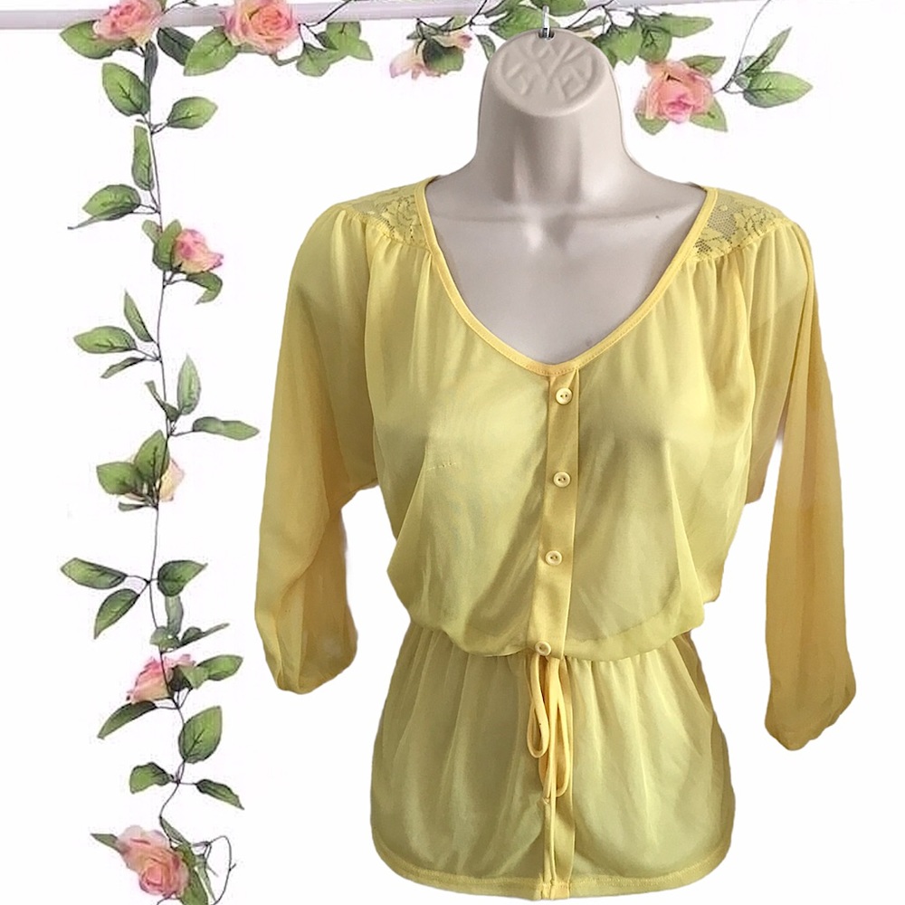 Rue21 Sheer Yellow Lace 3/4 Sleeve Relaxed Fit Blouse Size Small